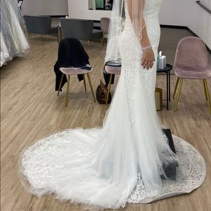 Wedding dress